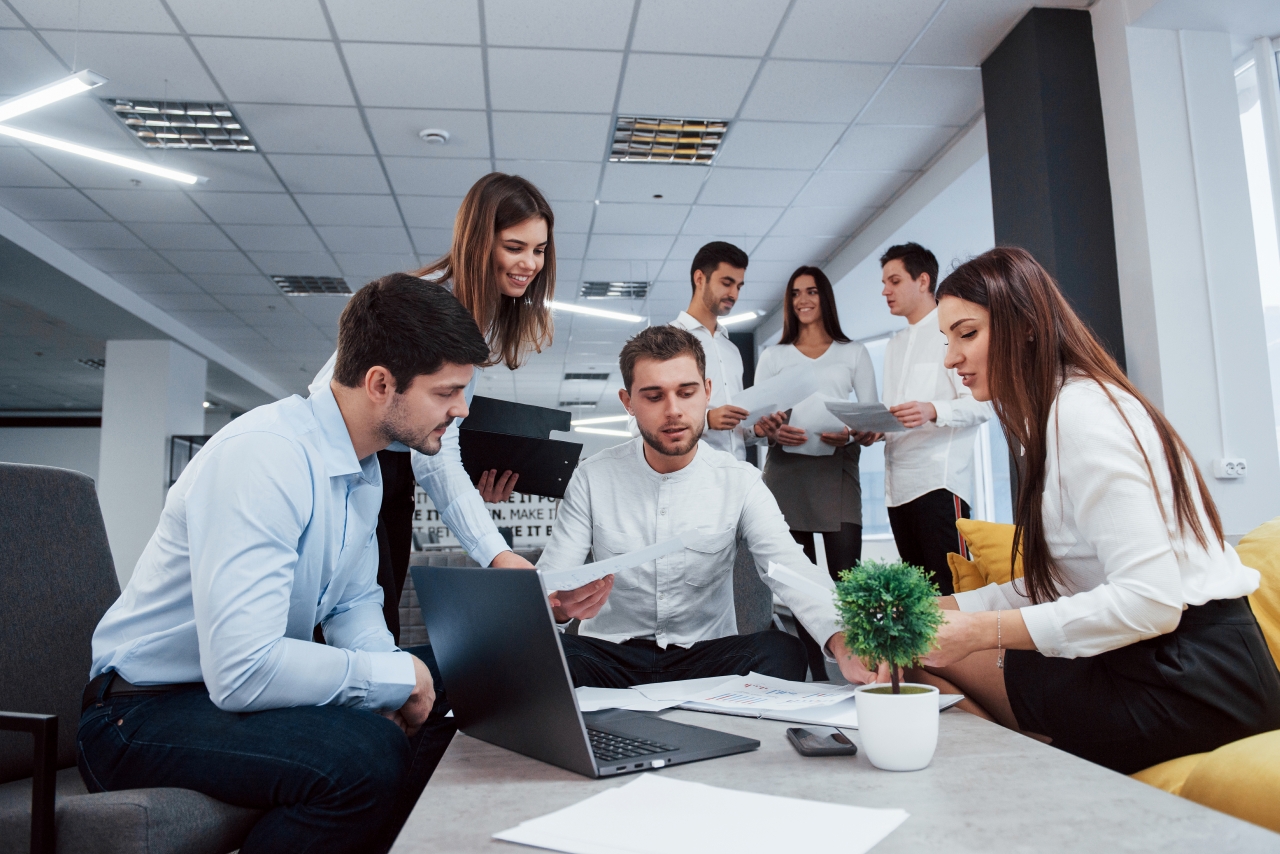 Business People 99_1_376.jpg